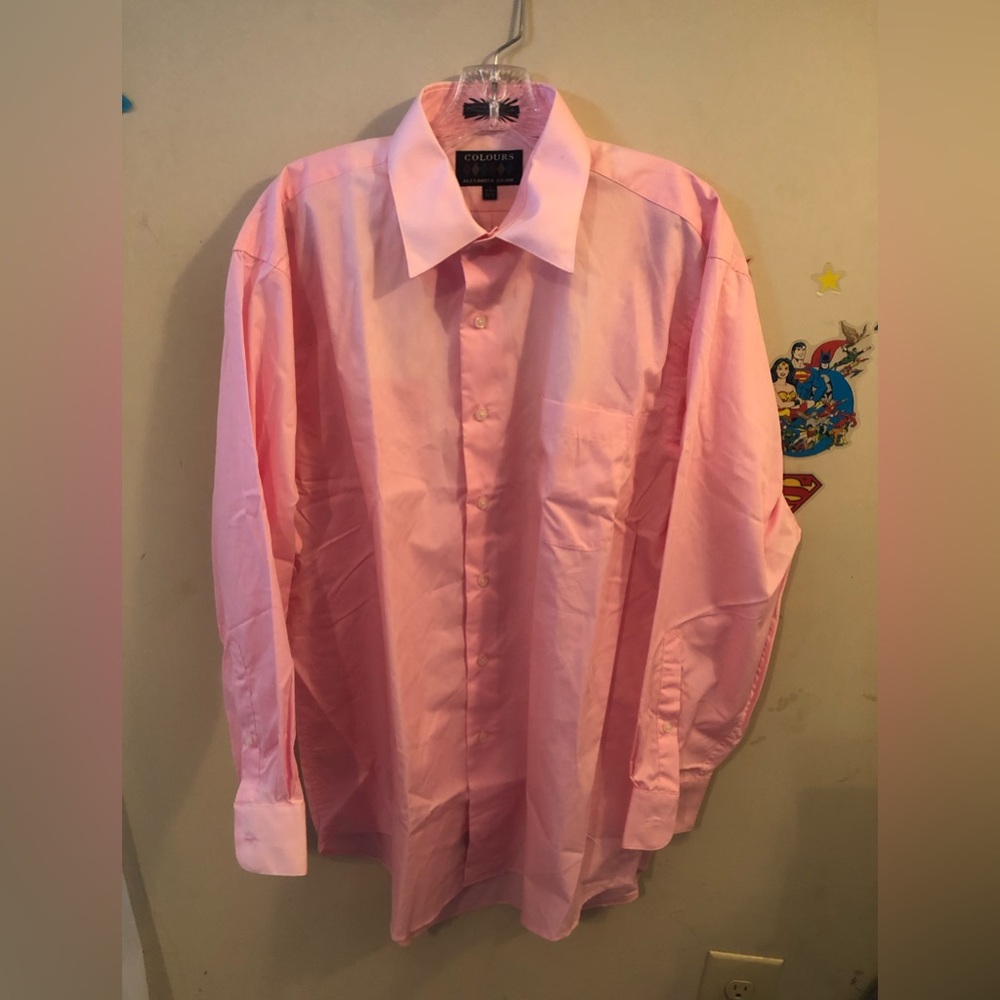 Men’s pink dress shirt